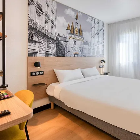 Ibis Bordeaux 3*