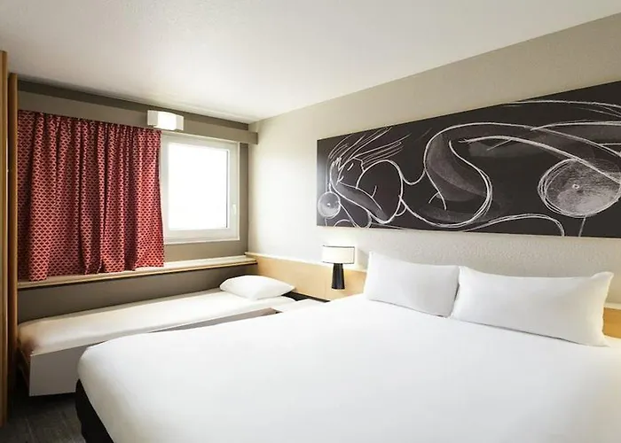 Bordeaux Cadera Aeroport Hotel 3*