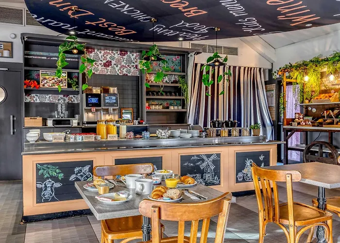 Bordeaux Cadera Aeroport Готель