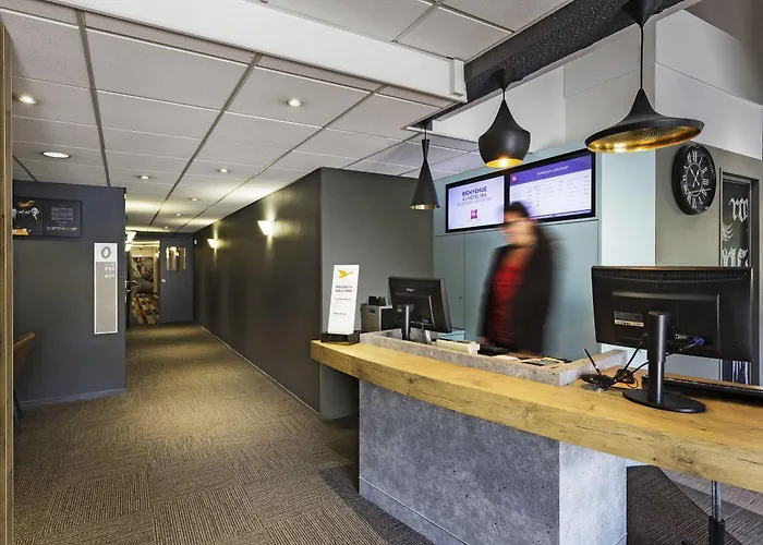 Готель Bordeaux Cadera Aeroport